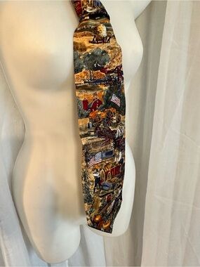 Men's Patterned Harvest Scene Tie in Brown and Green